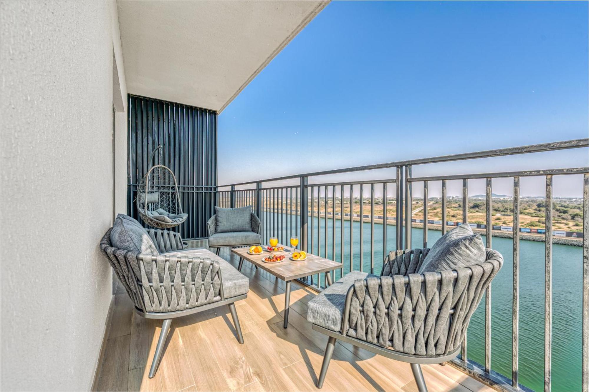 Desert Key - Perfectly Located Yas Island Premier Apts * Абу-Дабі